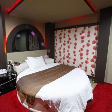Hotel Queen 釜山 外观 照片
